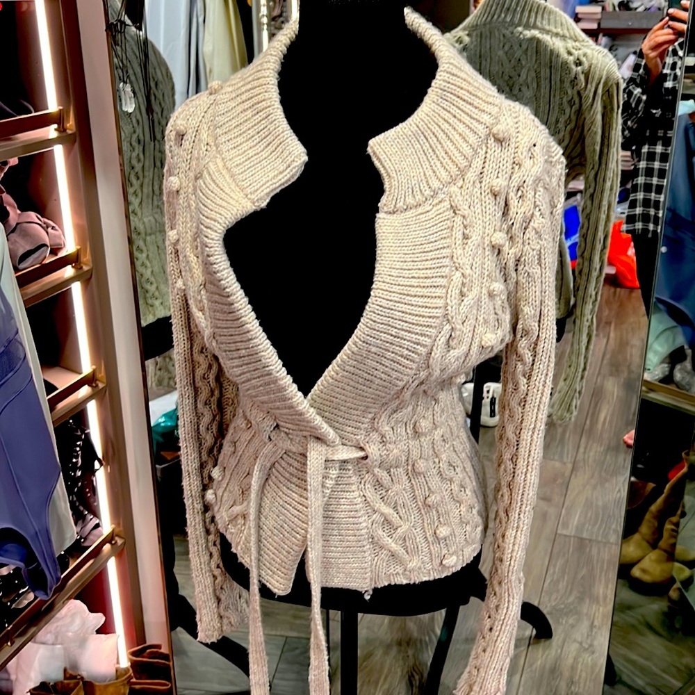 Chunky knit cropped cardigan